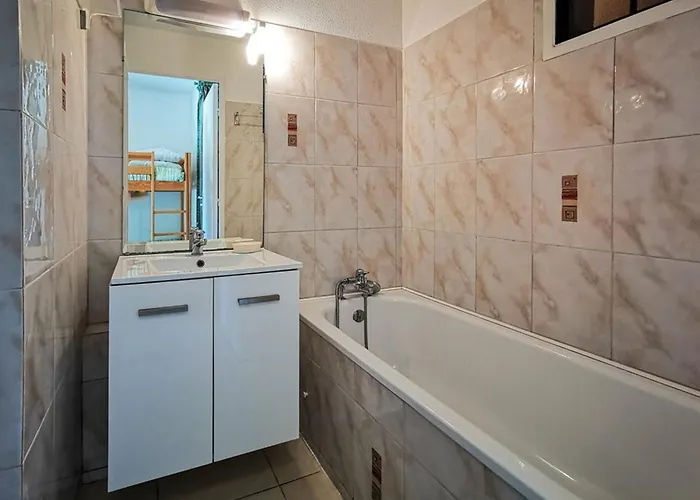 Lägenhet Calme Avec Piscine Et Parking, Proche Du Lavandou - Fr-1-803-7 Le Lavandou